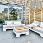 Carrelage de terrasse à Pézenas, Caux et Tourbes : bien la choisir pour profiter de l'été